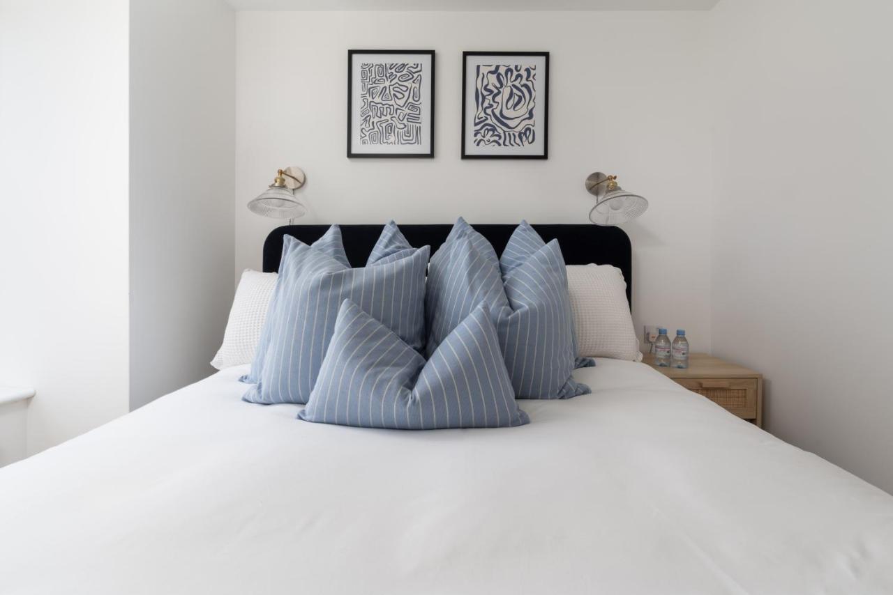 Apres Beach Apartment Sleeps 4 เพนแซนซ์ ภายนอก รูปภาพ