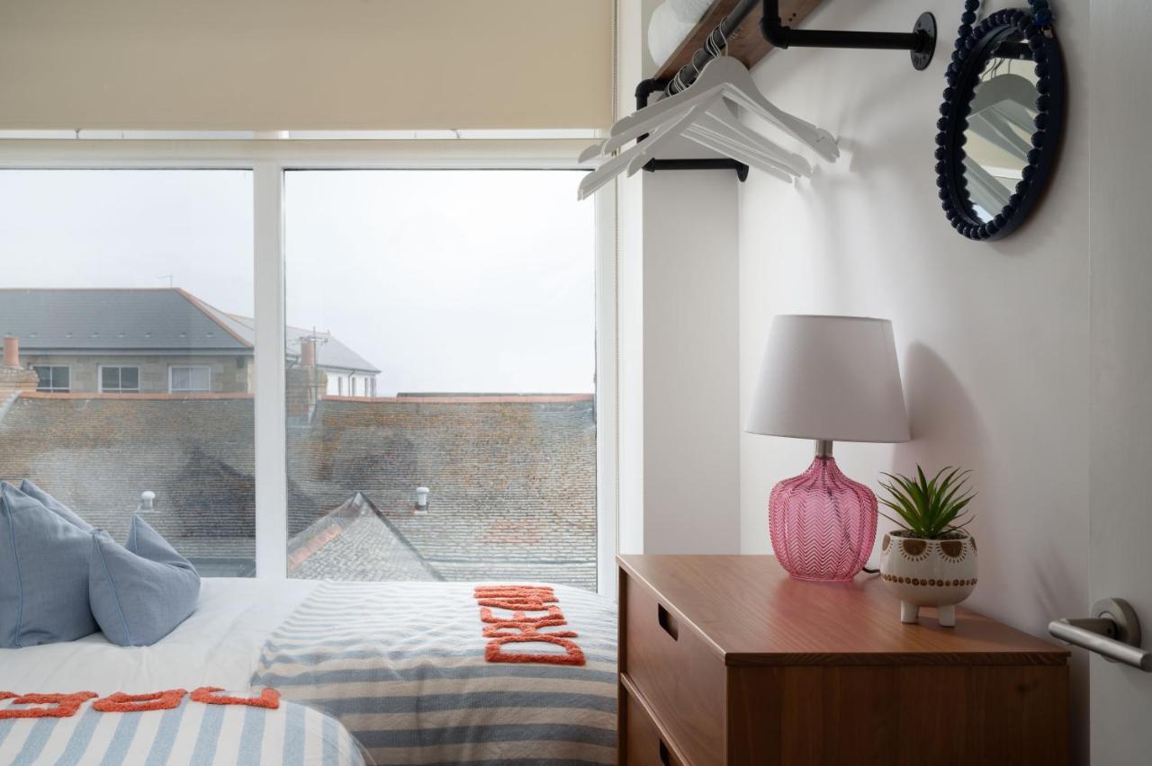 Apres Beach Apartment Sleeps 4 เพนแซนซ์ ภายนอก รูปภาพ