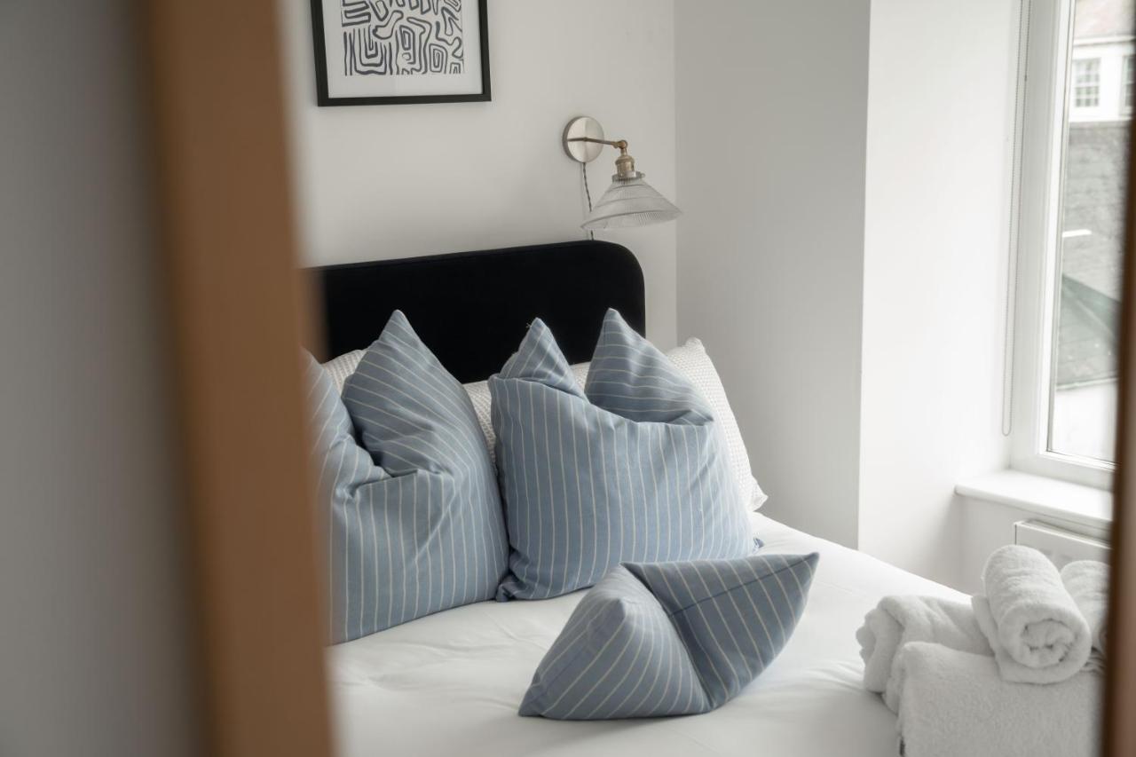 Apres Beach Apartment Sleeps 4 เพนแซนซ์ ภายนอก รูปภาพ