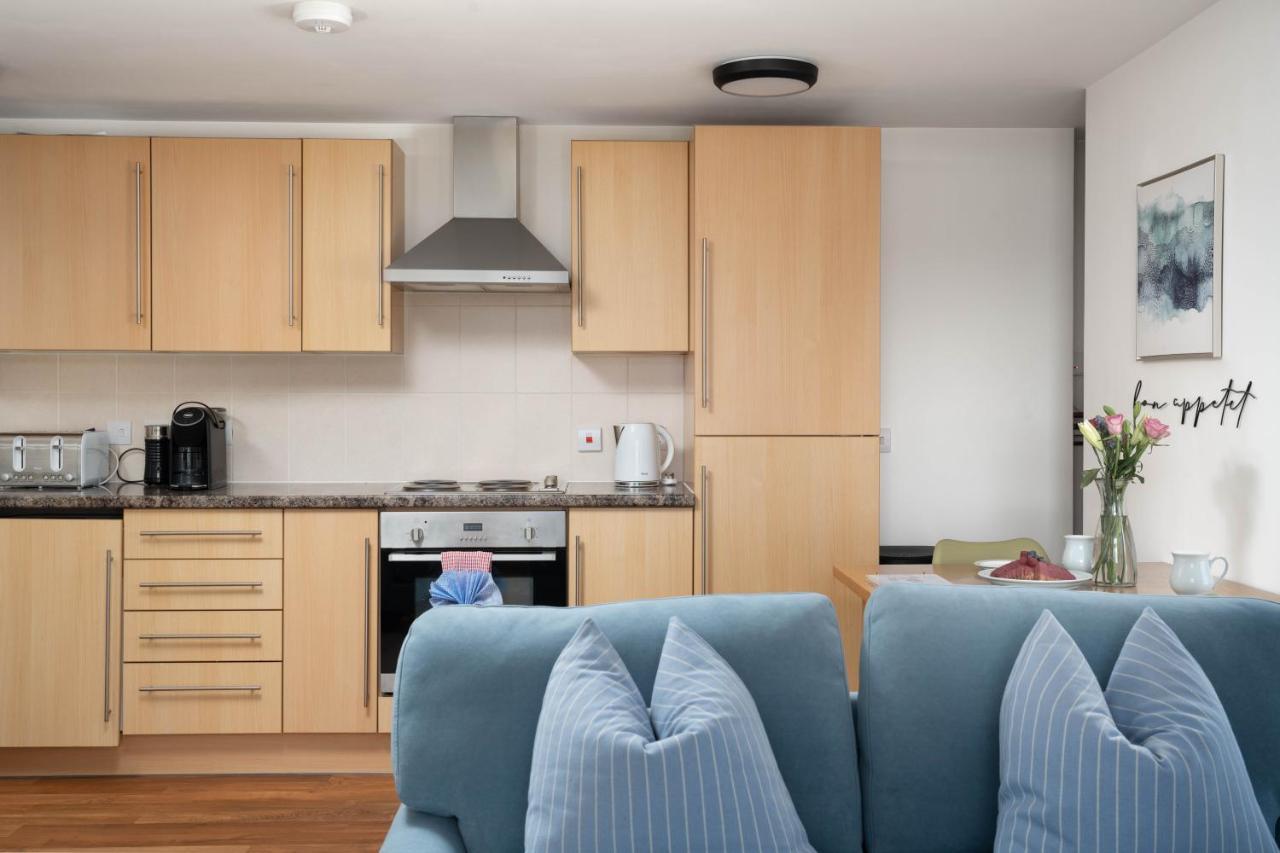 Apres Beach Apartment Sleeps 4 เพนแซนซ์ ภายนอก รูปภาพ